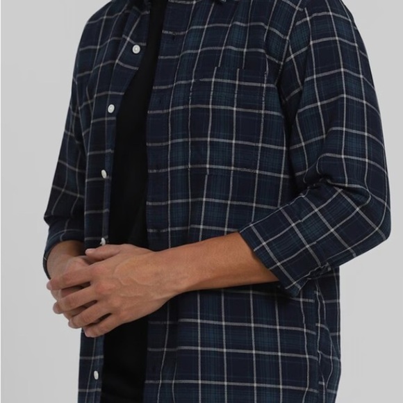 American Eagle Outfitters Blue Plaid Button Down Shirt 100% cotton - Picture 1 of 9